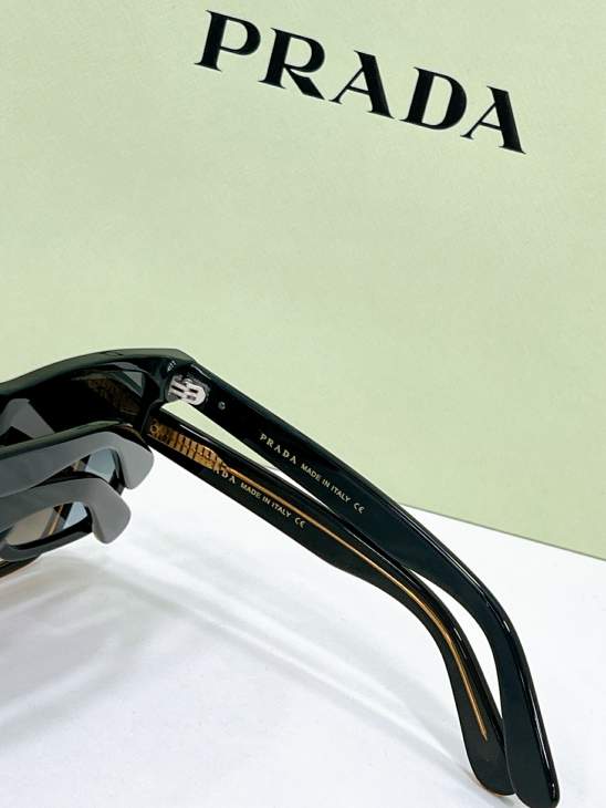 Picture of Prada Sunglasses _SKUfw76147700fw